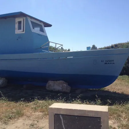 Lägenhet Latchi Flat *