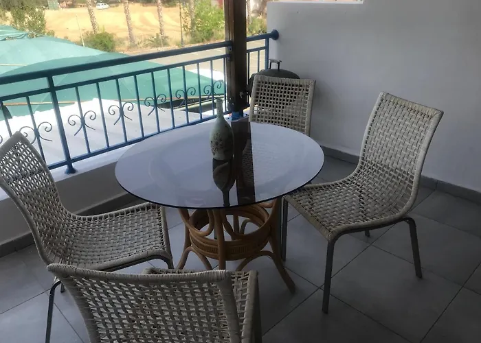 Apartment Latchi Flat *