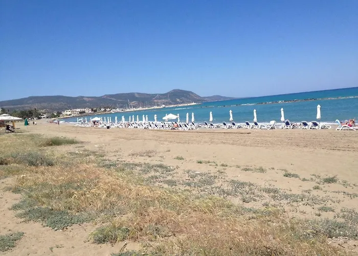 Latchi Flat Appartement